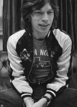 rollingstoned:  MICK JAGGER (Via superseventies)                