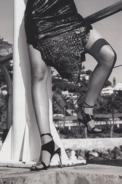 schu-schu:  2000s vogue dt feb 2001 fashion helmut newton YSL