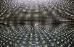 thewelovemachinesposts:  Sudbury Neutrino detector - 2km underground