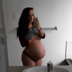 biggersalwaysbetter:  maiesiophiliac-surrogate:  Perfection.