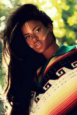 flat8ushking:  Afro-Brazilian beauty: The Native (dark skin,