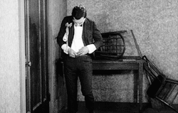 littlehorrorshop:Buster Keaton and his extremely tight pants