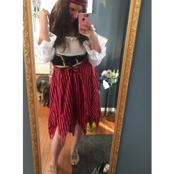 pirate wench 🗡⚓️