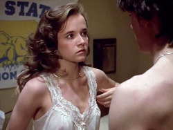 realcelebritynudes:  Lea Thompson 