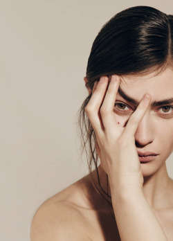 bienenkiste:  Marine Deleeuw by Matthew Sprout