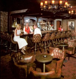 vintagelasvegas:Lounge at the Howard Johnson Hotel, 1974 - today’s