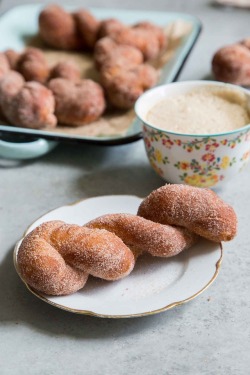 fullcravings:  Cinnamon Sugar Twist Doughnuts