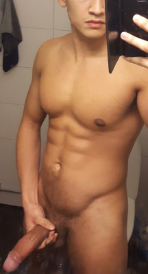 KL Horny Bottom Chinese Boy