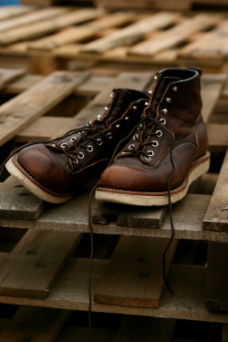 red-wing-shoes-taiwan:  Red Wing - Heritage Work, Lineman Boots