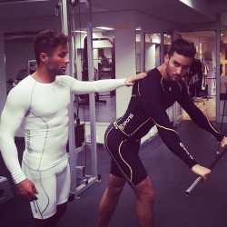 tightgearguys:  SO TIGHT! Not just a bunch of reblogs. More spandex