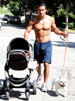 hotfamous-men:  Mario Lopez 