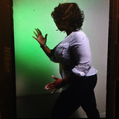 Shout out to  @sirenphoenixtheplusmodel !!  Figure I would show love to her by posting this image (from off my camera) of her doing the ROBOT Love ya.. We making some dynamic stuff #photosbyphelps  #bts #dancemoves