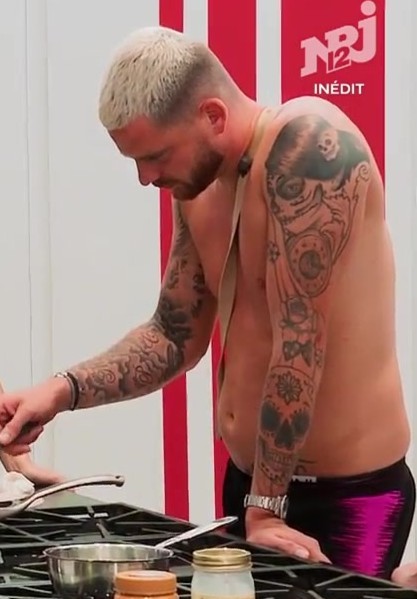 fat-male-celebrities:  Raphael Pepin from French TV show les