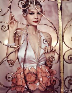 chiffonandribbons:  Carey Mulligan in Vogue US, photographed