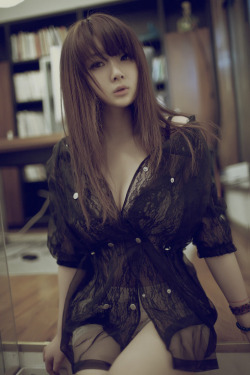 hot-asian-babe:  Asian babe http://hot-asian-babe.tumblr.com/