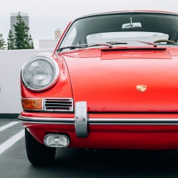 jwsmith88:  eanousa:  Familiar face.  Porsche 911.   ONLY PORSCHE