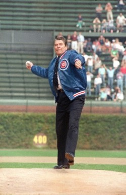 Presidential First Pitches (Part 2) Reagan, 1988 Bush, 1991 Clinton,