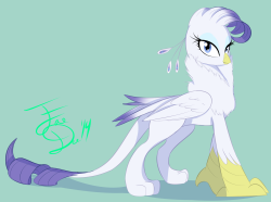 faedee:  Rarity Griffon complete. Her accents come from a peahen