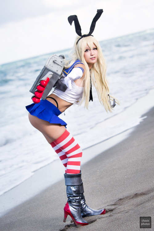 fluffywanwan:  Hello guys! I’m currently selling this 4 Shimakaze prints as a bundle! YOU CAN HAVE ALL 4 FOR ONLY ษ! I only have 3 sets left so hurry up and check my store out!  http://jeanwanwan.storenvy.com/  