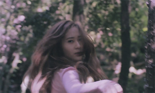 krystalical:  Krystal - 4 Walls 