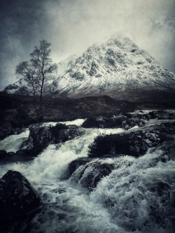 leebarguss:  Glen Orchy & Glen Etive (by Julian Calverley)