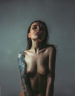 Sophie Roach by @harisnukem