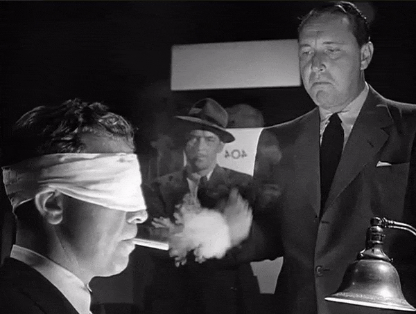 hildy-dont-be-hasty:  Film noir + smoking:Murder, My Sweet (1944)Laura