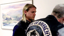 mrcharliehunnam:  Re-Watching Sons of Anarchy: 2x02 small tears