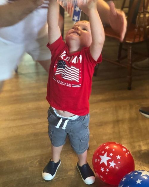 <p>Happy birthday, USA. Here’s hoping, for the sake of my grandson, and pretty much everyone else I can think of, that we can all aspire to higher ideals and greater compassion. #independenceday #andimadeacobbler (at Greenbrier, Tennessee)<br/>
<a href="https://www.instagram.com/p/BzggHsCh7Ze/?igshid=n6dun57f0549">https://www.instagram.com/p/BzggHsCh7Ze/?igshid=n6dun57f0549</a></p>