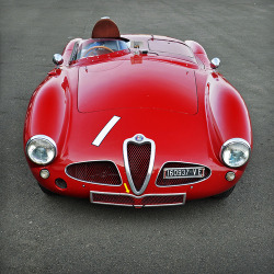 ayamai:  Alfa Romeo  