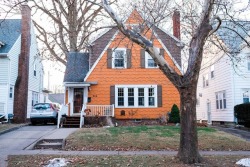 househunting: 贮,000/3 br/1350 sq ft Lansing, MI built in 1926