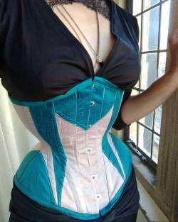 straitlaceddame: Not to keep bragging, but my color block corset