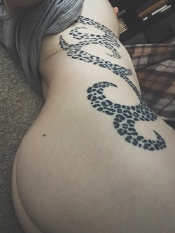 his-high-priestess:  Here you go darling miss. My full tattoo!