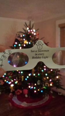 dhso:  followbackcenter:  These glasses make the lights look
