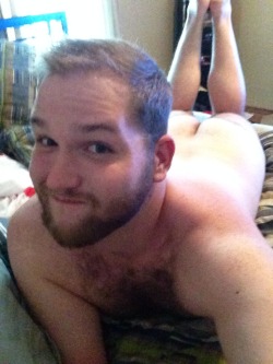 southernshot:  Apparently when I’m bored I take naked photos