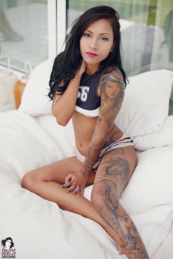 sexytattoedgirls1.tumblr.com/post/107489723267/