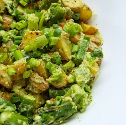 veganfoody:  Some of last weeks vegan eats…Avocado Potato Salad