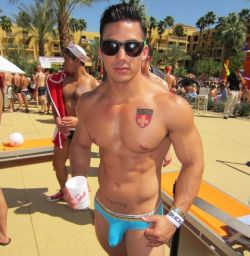 gaymerwitattitude:  Topher Dimaggio is one Delicious looking