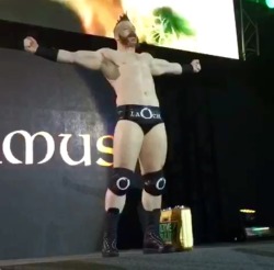 omgsheamus:Bae in Jeddah, Saudi Arabia 👀🍆