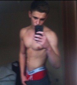 amateurlads:  Want more amateur lads? Follow me here:www.amateurlads.tumblr.com