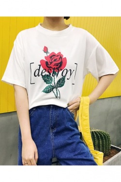 beautiful-kitty: Korean Fashion Tees  Floral Letter  //  Simple