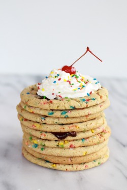 do-not-touch-my-food:  Hot Fudge Ice Cream Sundae Cookies