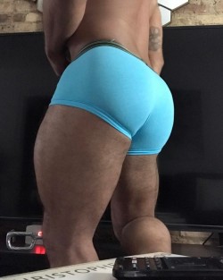 oooc30:  🍑 humpday, I know it was yesterday