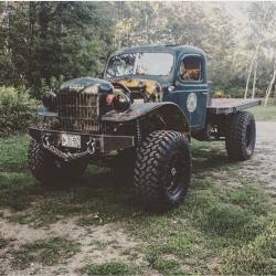 last-fast-naturalist:DODGE POWER WAGON