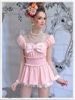 lovepinkcolor:  mmmm-corsets:Bit young for me now, but SO CUTE!