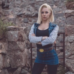 cosplay-galaxy:Tenkou as Android 18