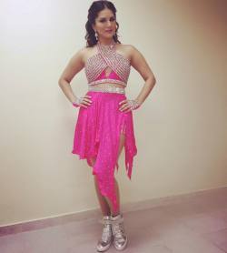 Love this stage costume made my @hitendrakapopara make up by