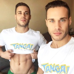 Simply Hot Guys