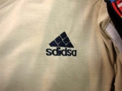 welele:  Los spin-off de adidas.