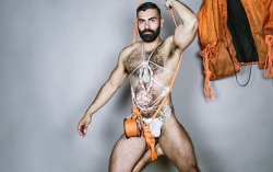 beardburnme:  karlomartinezg Instagram